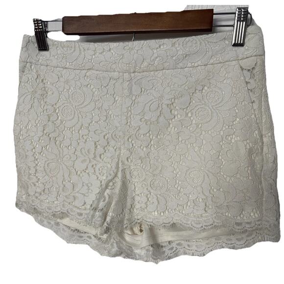 Express Women's 2 White Lace Lined Shorts Summer Spring BOHO Feminine Fairy - Picture 1 of 8